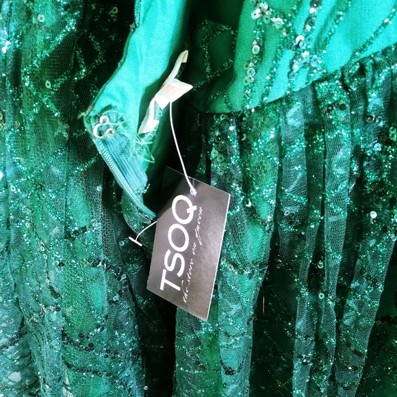 Luxxel Green Sparkly NWT Party Dress Medium - Picture 8 of 12